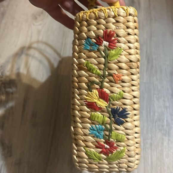 1990’s handwoven corn husk mini tote bag with a dragonfly appliqué and a yellow - Picture 16 of 16